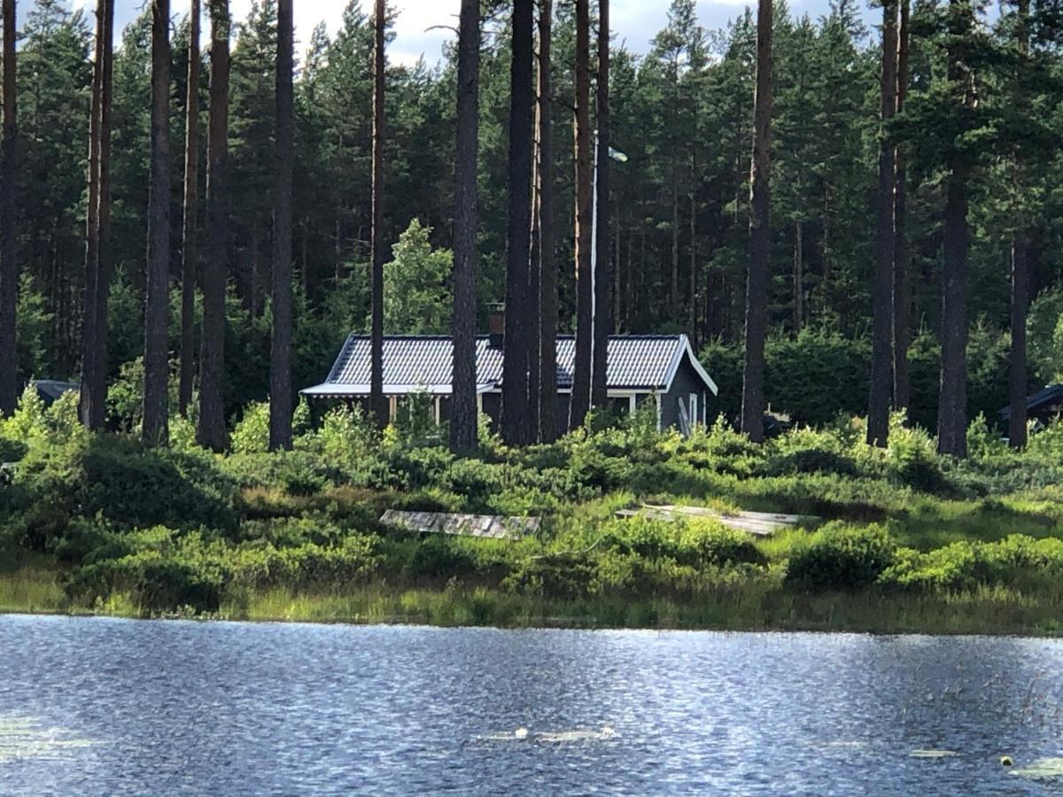 Modern Lakeside Cottage & Boat Near Isaberg Kavsjo 외부 사진